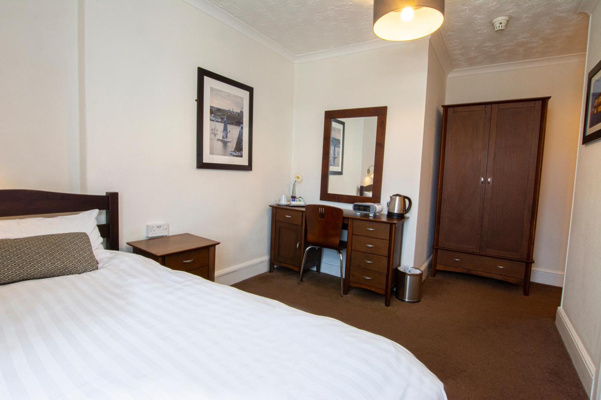 The Grosvenor Plymouth Hotel Bagian luar foto